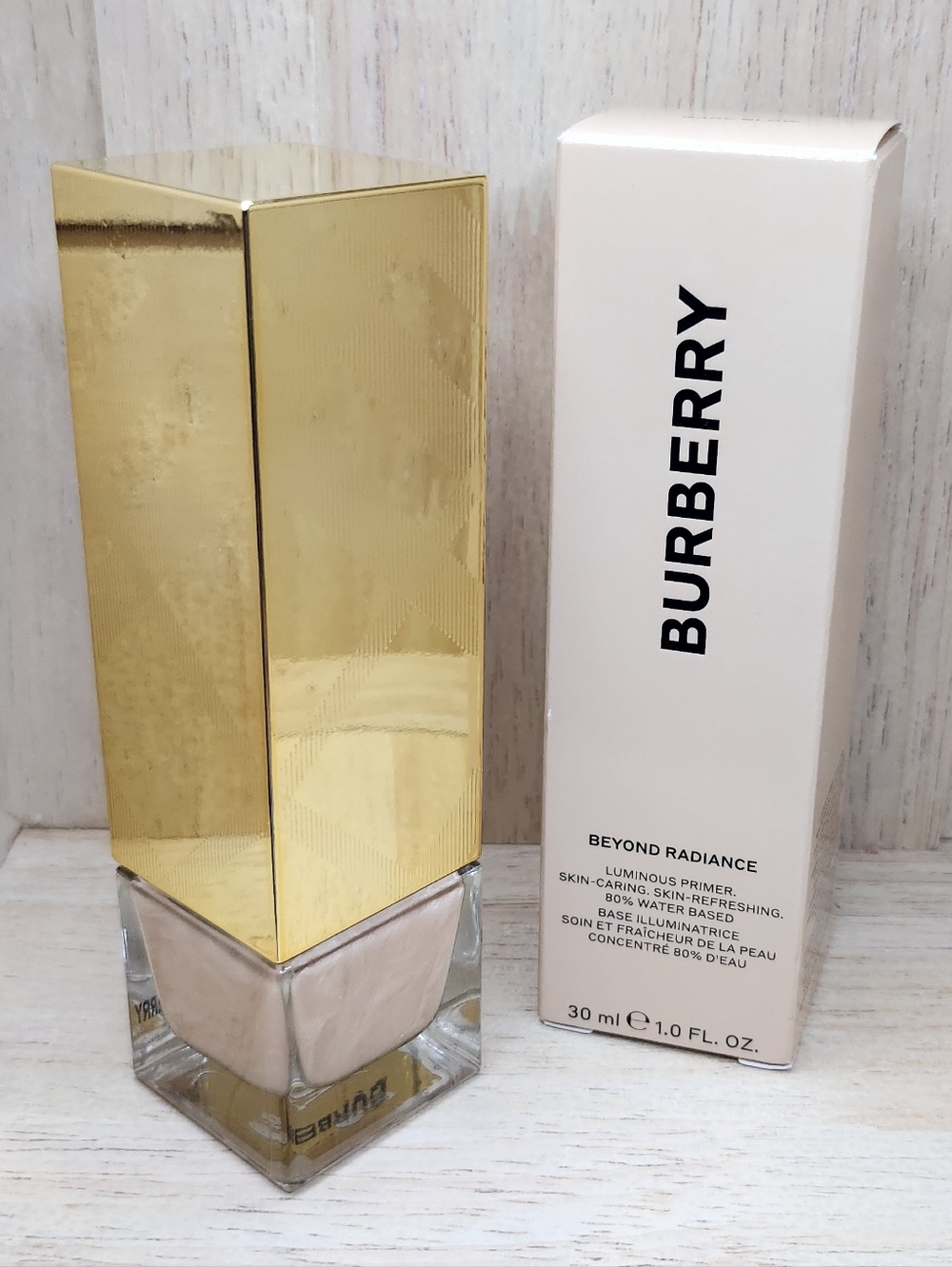Burberry Beyond Radiance Luminous Primer in the shade "Bare Glow."